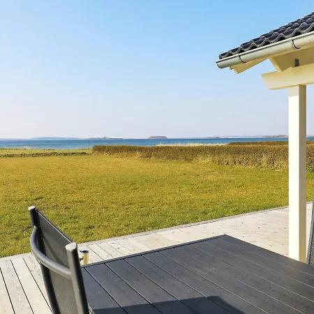 7 Person Holiday In Fåborg