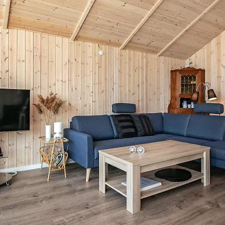 7 Person Holiday In * Fåborg